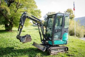 Matériel TP & Mini-pelle 7 Mini-pelle proposée à la location par Gautier Location