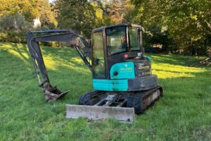 Matériel TP & Mini-pelle 2 Mini-pelle proposée à la location par Gautier Location